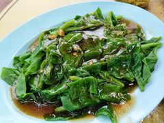 番薯叶-新记肉骨茶