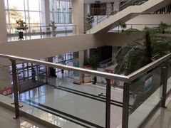 器械区-大连开发区市民健身中心