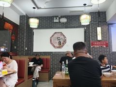-秦君宝手擀菠菜面(金花路店)