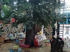 -钟书阁(松江泰晤士小镇店)