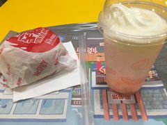 -麦当劳(民盈·国贸城店)