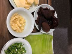 -红九格老火锅(三峡广场店)