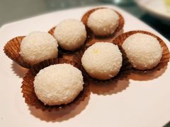 港式奶黄糯米滋-喜来登由由大酒店九州膳坊中餐厅