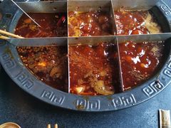 -黑鸡母杀牛匠火锅(崇文路店)