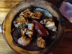 腊肠排骨煲仔饭-兴记菜馆