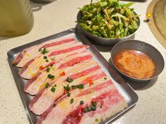 -蚂蚁洞·烤肉大营地(上海静安大悦城店)