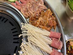 -哈哈碳都·牛肋条无限自助烤肉(台江万达店)
