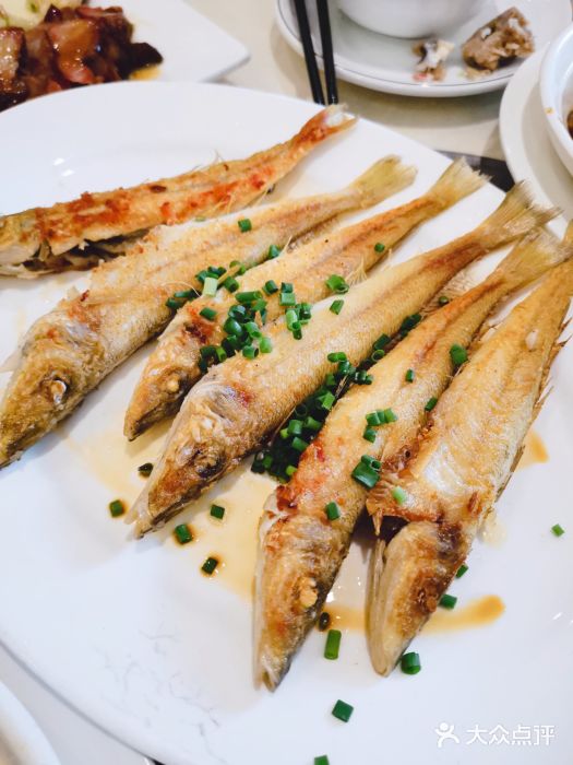 益康堂鱼仔码头港式风味餐厅24小时香煎沙尖鱼图片