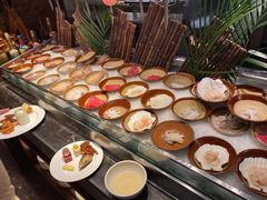 -岷山饭店-芝芝自助餐厅