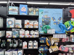 -迪卡侬(西三旗店)