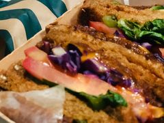 别样牛肉烧烤风味三明治-星巴克(北京西站5号候车室)