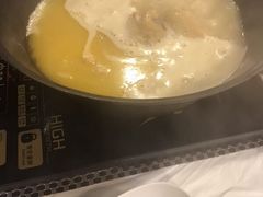 -鲜入围煮花胶鸡海鲜火锅