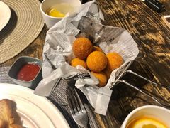 -艾蜜西餐厅(梅园店)