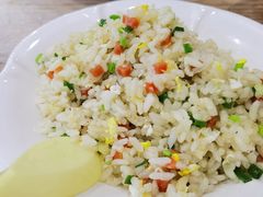 -江城燕子大排档(江汉路步行街店)