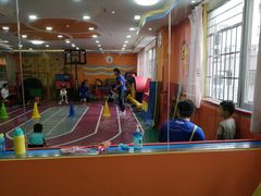 -卓跃儿童运动馆·体能·跳绳·篮球(滨江东中心店)