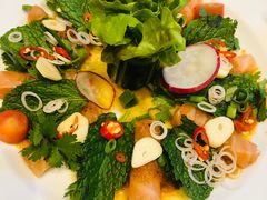 -Chom Cafe and Restaurant