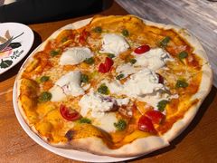 -JINNS锦时 steak&pizza(浸信会礼拜堂旧址店)