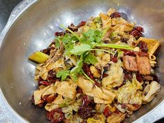 -龙顺园麻辣香锅(机场店)