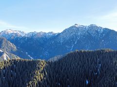 -丝绸之路山地度假区滑雪场