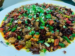 白特色霸王兔-江湖黑大兔(杨家坪店)