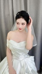 -莫小姐婚纱