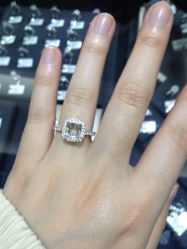 iphone_upload_pic-威德钻石-克拉钻大本营(南京东路店)