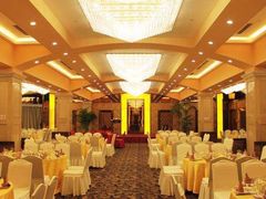 -山明水秀大饭店