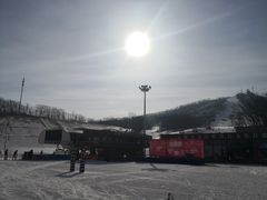 -庙香山滑雪场