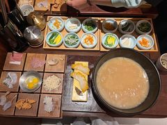 -银米·云南传统过桥米线(双廊黑金冠店)