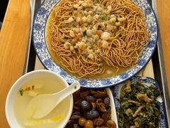 蟹粉虾仁两黄面-裕兴记·三虾面(西北街总店)