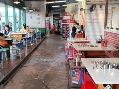大堂-憨铁匠老火锅(龙岗万科里店)