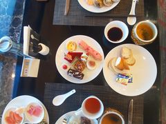 -怡豪大饭店·49楼旋转自助餐厅