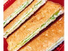 咖椰吐司-HELLO 27 意面·沙拉·帕尼尼