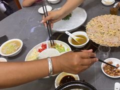 -官塘陈记鱼生·潮汕砂锅粥·牛肉火锅(潮枫路总店)