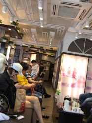 -一東造型烫发染发