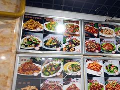 -鑫渔港海鲜本地菜·山海关浑锅(东戴河店)