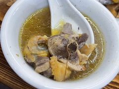 -广味炭炉鸡煲(宝业路分店)