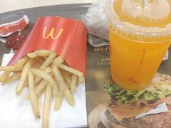-麦当劳(民盈·国贸城店)
