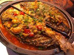 -鸣记脆皮烤鱼·海鲜烤鱼(三八广场店)