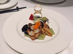 酸梅子牛仔骨-富力丽思卡尔顿酒店·丽轩中餐厅