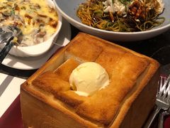 -港丽餐厅(高德置地店)