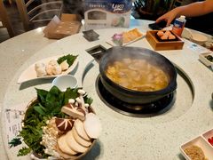 -烹然四季椰子鸡火锅(团结湖总店)