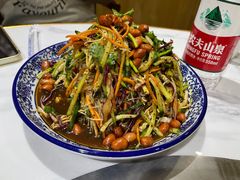 -东北农家院·铁锅炖(莘庄店)