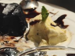 熔岩蛋糕配香草冰淇淋-Primo·丽莫意大利窑烤披萨