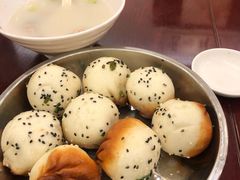 特色生煎-三两春(浦三路店)
