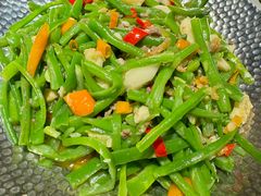 -赶海部落海鲜城(海阳路店)