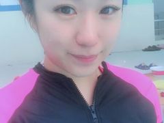 -虹桥河滨花园会所游泳馆