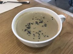 松露蘑菇汤-HELLO 27 意面·沙拉·帕尼尼