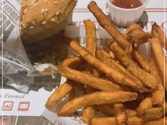 -The Habit Burger Grill 哈比特汉堡(复兴soho店)