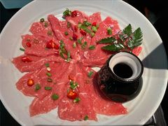 水上漂嫩牛肉-大隐·成都火锅Bistro(合生麒麟新天地店)